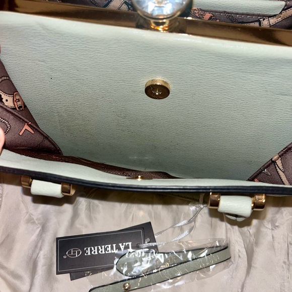 LaTerre purse - Picture 4 of 5